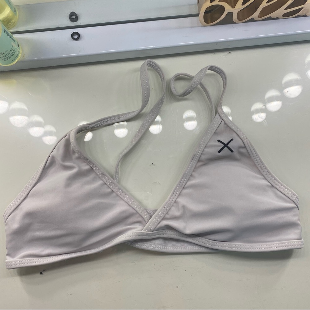 Boutine LA white bikini top